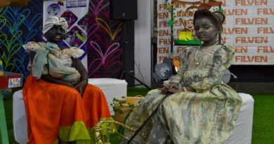 Feria del Libro Capítulo La Guaira “ha sido muy colorida” asegura viceministro Raul Cazal