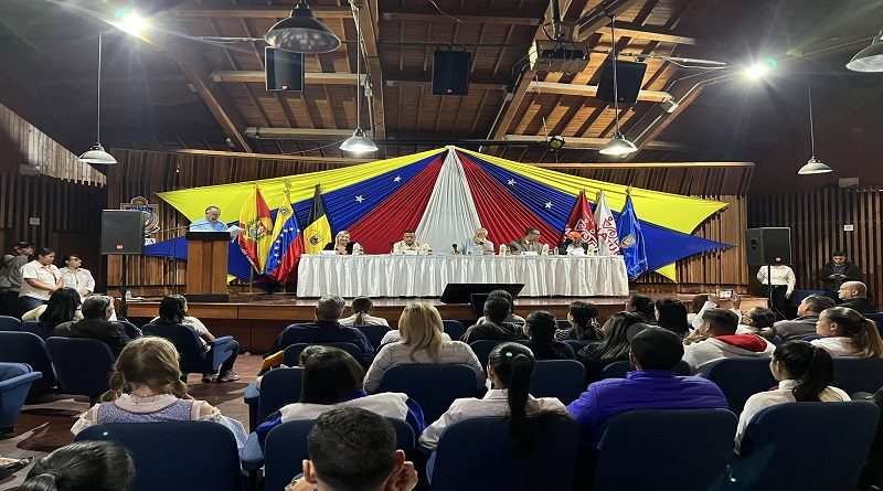 Entregan certificados de capacitación turística en la Colonia Tovar