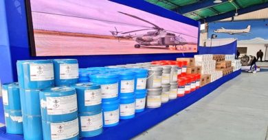 Entregan repuestos y consumibles aeronáuticos a la FANB en Caracas