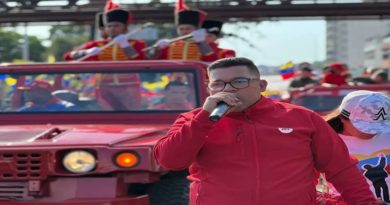 Nahum Fernández pide mantener legado de Chávez para garantizar un futuro próspero