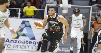 Gladiadores tomó desquite de Guaiqueríes al derrotarlo 92-80