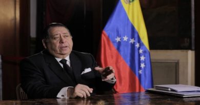 Diputado Escarrá: El presidente Maduro no ira a la CIJ, como un jefe de Gobierno sino como jefe de Estado