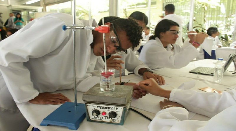 Miranda educational institutions develop the V Youth Science Olympiad