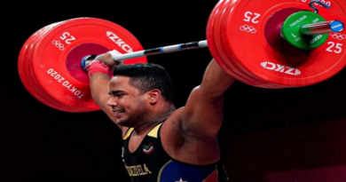 Keydomar Vallenilla se impone en el Campeonato Panamericano de Levantamiento de Pesas