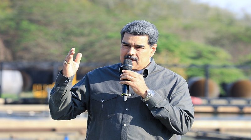 Jefe de Estado exhorta a trabajadores públicos a llevar en alto la moral bolivariana