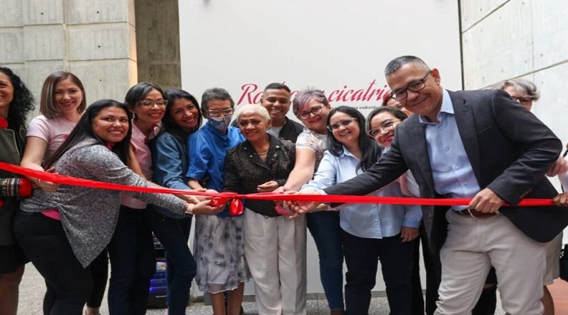 Inauguran exposición fotográfica "Rostros y cicatrices" en la GAN
