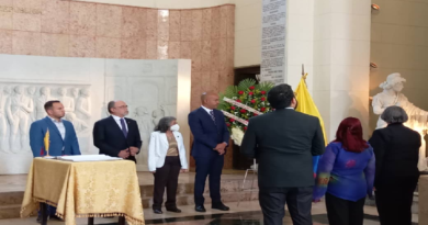 Rinden honores a Francisco de Miranda a 273 años de su natalicio