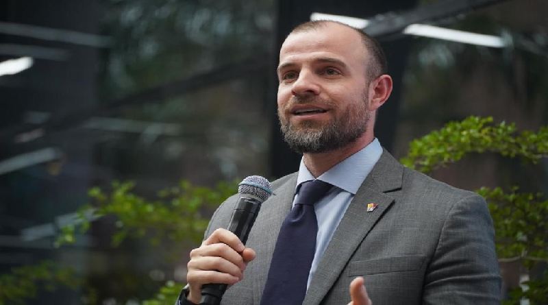 Roman Maniglia asume Viceministerio de Economía Digital, Banca, Seguros y Valores