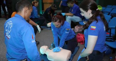 Sistema +Salud Guaicaipuro dictan taller de reanimación cardiopulmonar en Los Teques