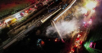 Asciende a 57 cifra de fallecidos por choque de trenes en Grecia
