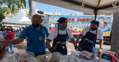 Operación Venezuela come pescado beneficia a más de 2.500 familias en el 23 de Enero