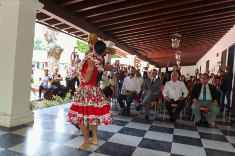 Venezuela conmemoró 199 años de la declaración a Simón Bolívar como ciudadano mexicano en 1824