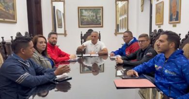 Revisan mecanismos de comercio bilateral entre Venezuela y Colombia