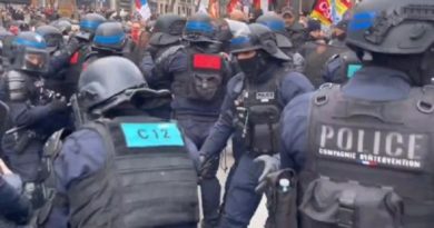 Franceses mantienen protestas contra reforma de pensiones tras su aprobación