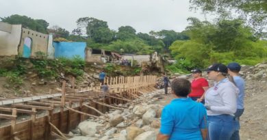 Gobernación de Mérida construye muro de protección en el río Guayabones