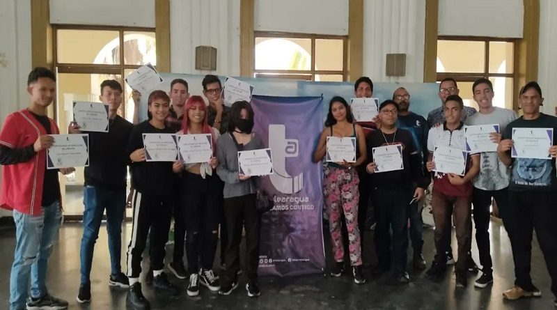 Certifican a 23 estudiantes de dirección de televisión en Aragua