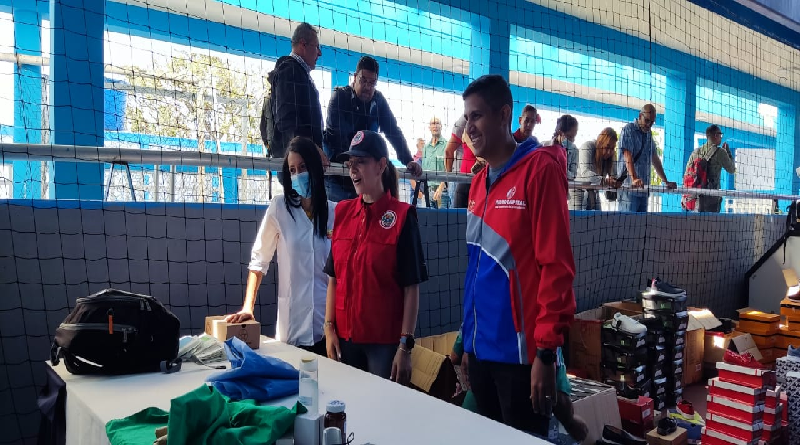 Benefician a trabajadores de la hidrológica de Caracas con jornada de atención integral