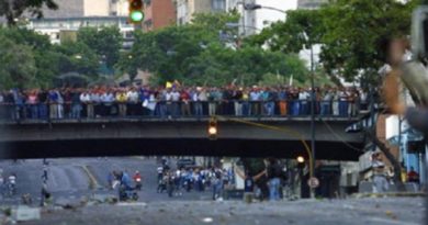 Destacan memoria y conciencia cívico militar a 21 años de los sucesos de abril