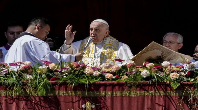 Papa Francisco celebró misa del Domingo de Resurrección ante 100 mil personas