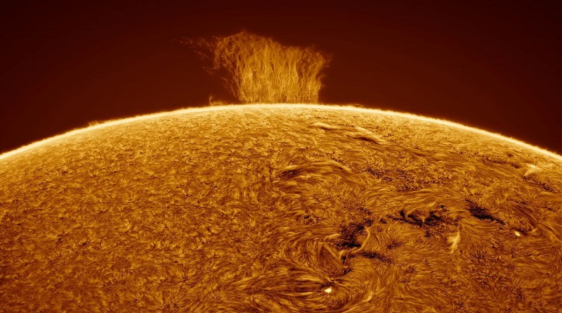 Captan cascada de plasma que erupcionó en el Sol