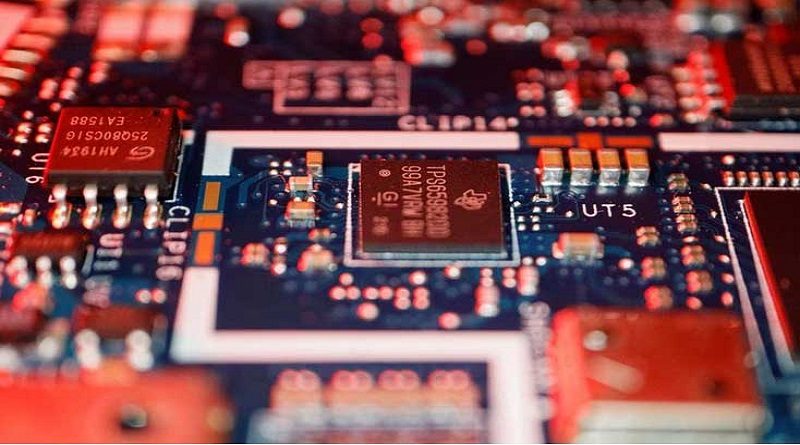 China demanda ante la OMC a Japón por controles sobre exportación de chips
