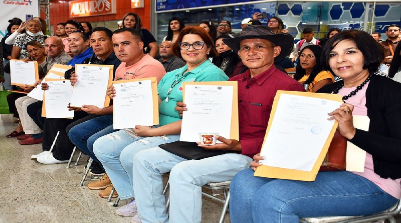 Otorgan registro mercantil a 368 emprendedores del estado Falcón