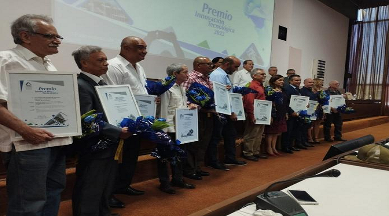 Entregan en Cuba premios especiales y de innovación tecnológica