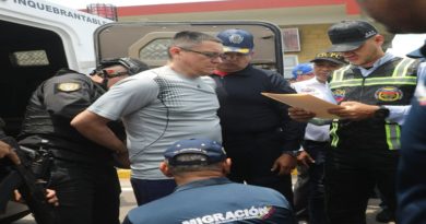 Gobierno nacional entrega cinco delincuentes a autoridades colombianas en frontera tachirense