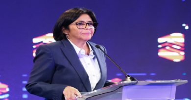 Realizan encuentro con sector metalúrgico y minero para la diversificación productiva