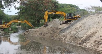 Sustituyen en tiempo record 860 metros de colectores de agua servida en Girardot