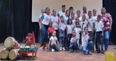 Realizan conversatorio de fábula en municipio Paz Castillo en Miranda
