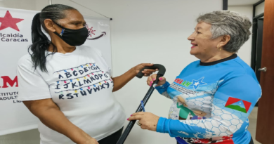 Atienden a más de 900 adultos mayores en Caracas