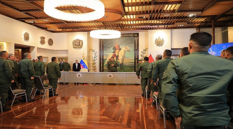 Presidente Maduro se reúne con Estado Mayor Superior Ampliado de la FANB