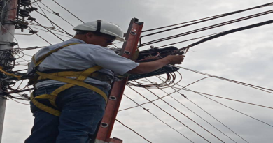 Garantizan servicios de telecomunicaciones a familias y comercios en Mérida