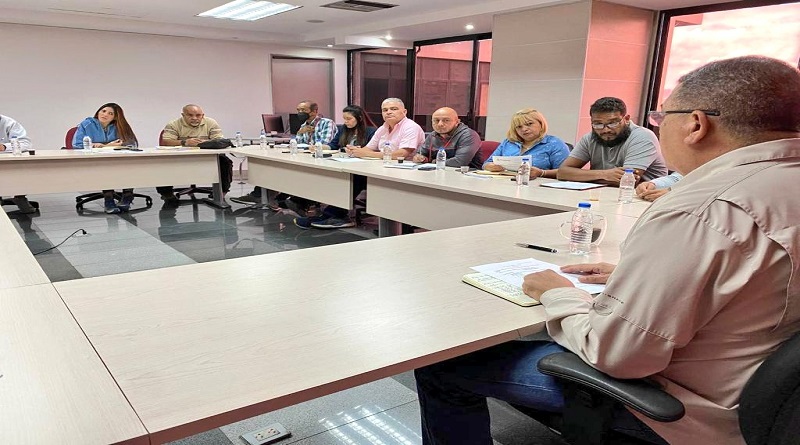 Coordinan estrategias para afianzar la repotenciación del sistema ferroviario nacional