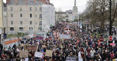 Continúan protestas contra la reforma de pensiones en Francia