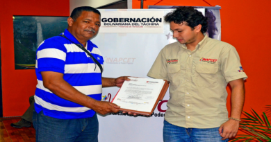 Realizan jornada de carga de proyectos de consejos comunales en San Cristóbal