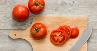 Conoce los beneficios para la salud de comer tomate crudo