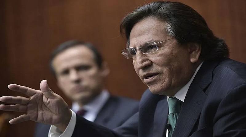 Expresidente Toledo se entrega a autoridades de EE. UU. para su extradición a Perú