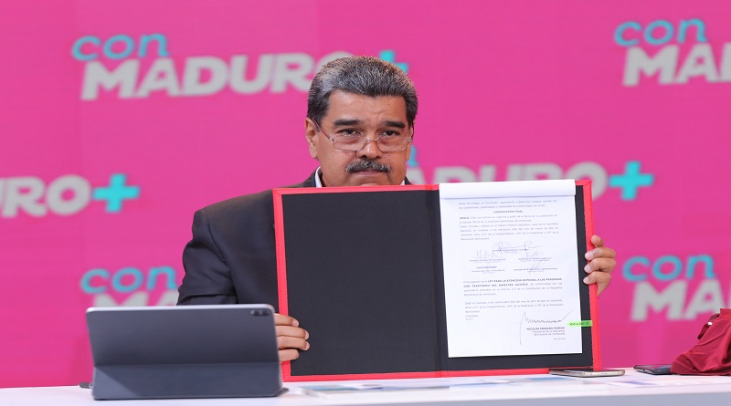 Ejecutivo firma el ejecútese a Ley para atención integral del Espectro Autista