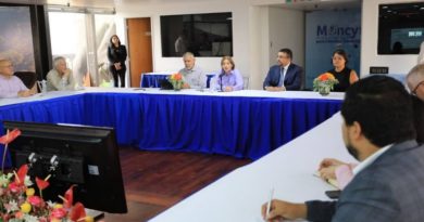 Hitachi abrirá oficina en Venezuela para impulsar trabajos de microscopía electrónica