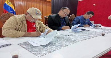 Unerg atiende más de tres mil solicitudes durante de entrega de documentos