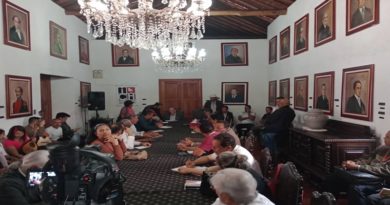 Conmemoran a Chávez Lector en el Dia Internacional del Libro en Mérida