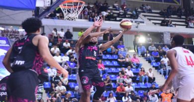 Spartans DC gana su primer partido de la temporada a expensas de Cocodrilos
