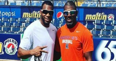 Tiburones de La Guaira designa a Ender Chávez como coach de bateo