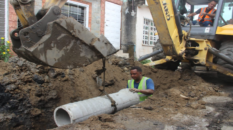 Sustituyen 400 metros lineales de colectores de aguas servidas en Aragua