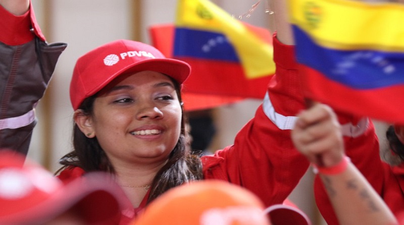 Destacan apoyo de la clase obrera petrolera frente a la guerra económica