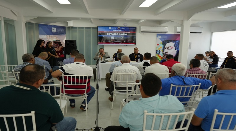 Autoridades del INTT atendieron a transportistas del Terminal de Barquisimeto