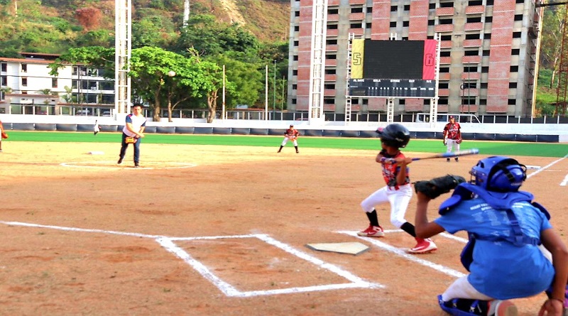 Estadio Bicentenario impulsar el deporte en niños y niñas de Caracas
