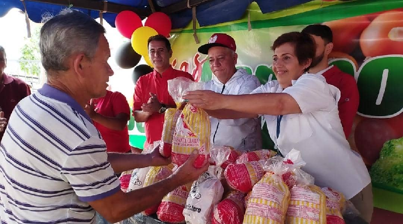 Favorecen a más de dos mil familias con venta de alimentos en Táchira